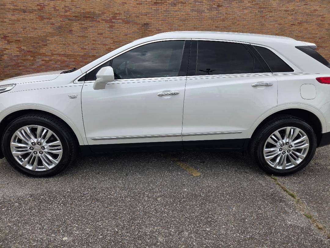 2017 Cadillac Premium Luxury One Owner- L0W Miles Like NEW