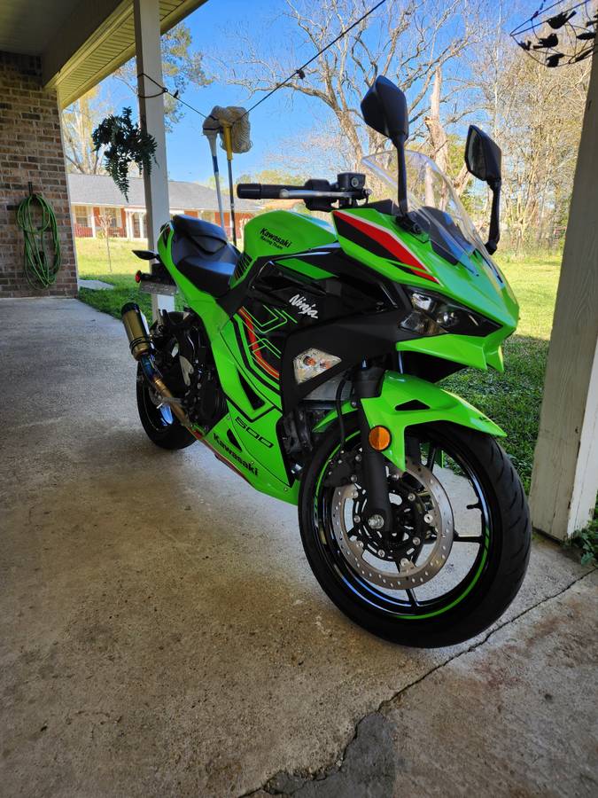 2024 Kawasaki Ninja 500 – 2K Miles – Clean Title – Like New