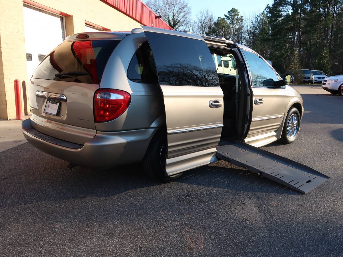 Wheelchair Accessible Vans/ Handicap Vans