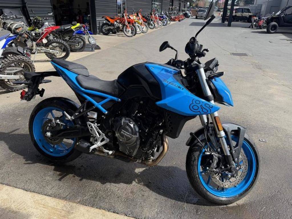2023 Suzuki GSX-8S