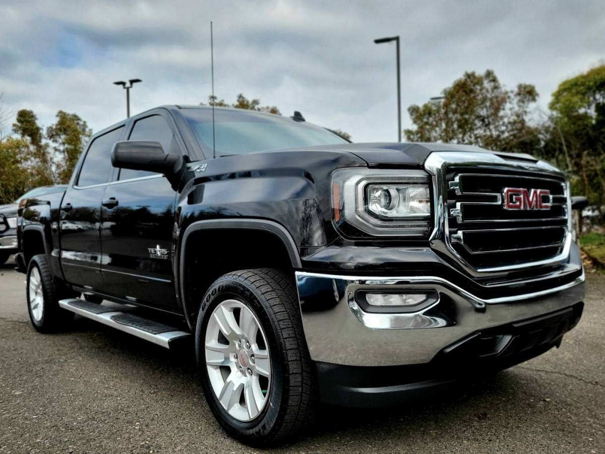 2017 Gmc Sierra 1500 Crew Cab 4x4 4WD Sle Pickup 4d 5 3/4 Ft