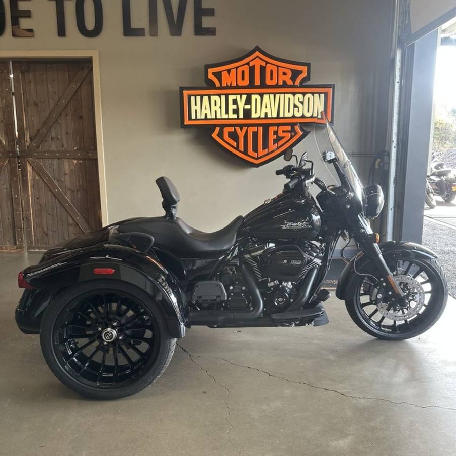 2023 Harley-Davidson® FLRT - Freewheeler
