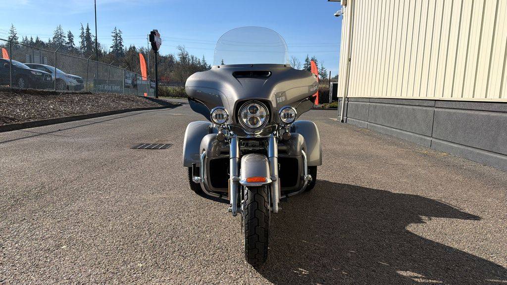 2016 Harley-Davidson® FLHTCUTG - Tri Glide® Ultra