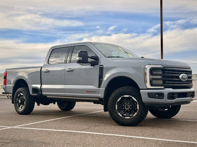 2025 Ford F-350 4x4 4WD F350 Super Duty Platinum DIESEL HI OUTPUT TRUCK TREMOR T