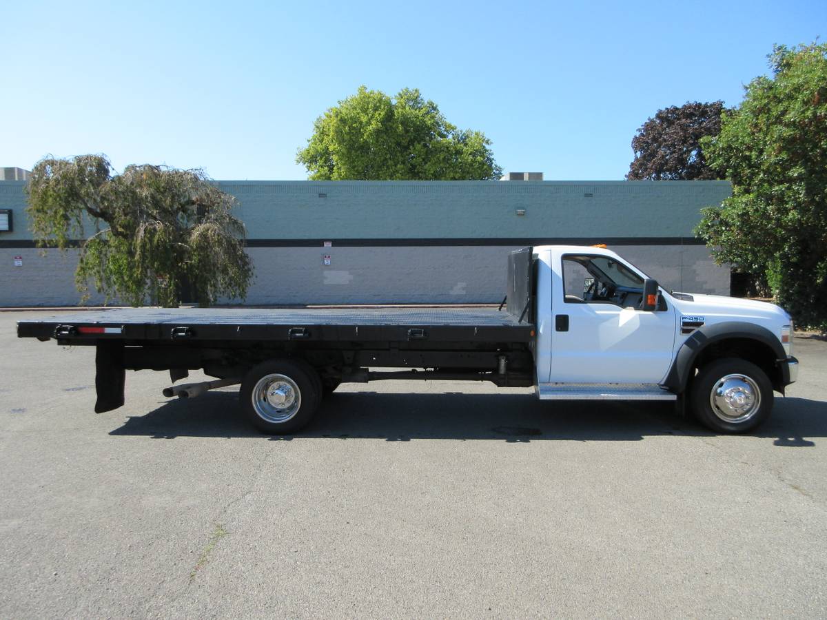 2008 Ford F450 - 18' Flatbed - Dually - One Owner - Exceptional
