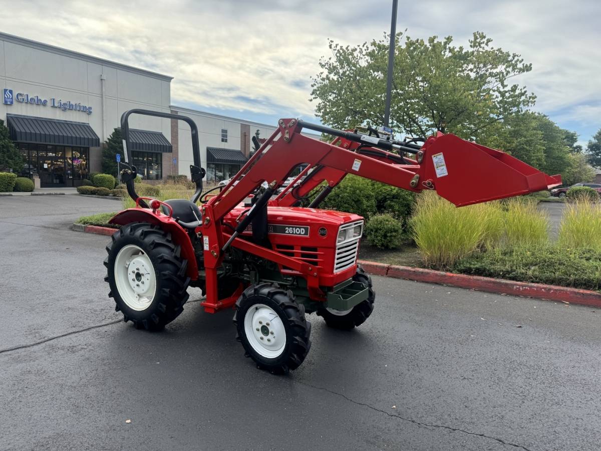 30HP Yanmar Tractor - 4x4 Diesel - Loader & 3 Point - Low HRS