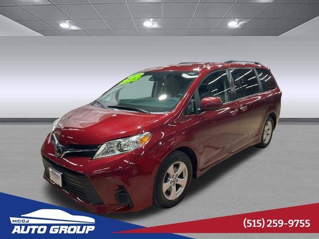 2020 Toyota Sienna LE
