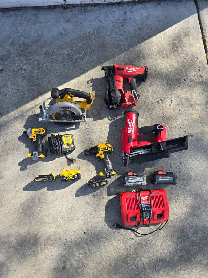 2HP 8 Gallon Air Compressor