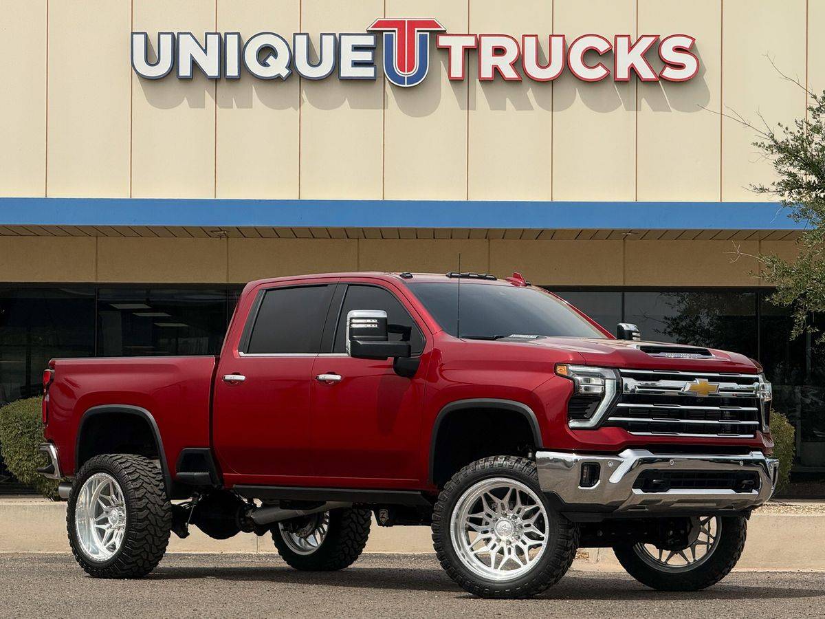 2024 CHEVROLET CHEVY SILVERADO 2500HD LTZ CREW 4X4 LIFTED UNIQUE TRU