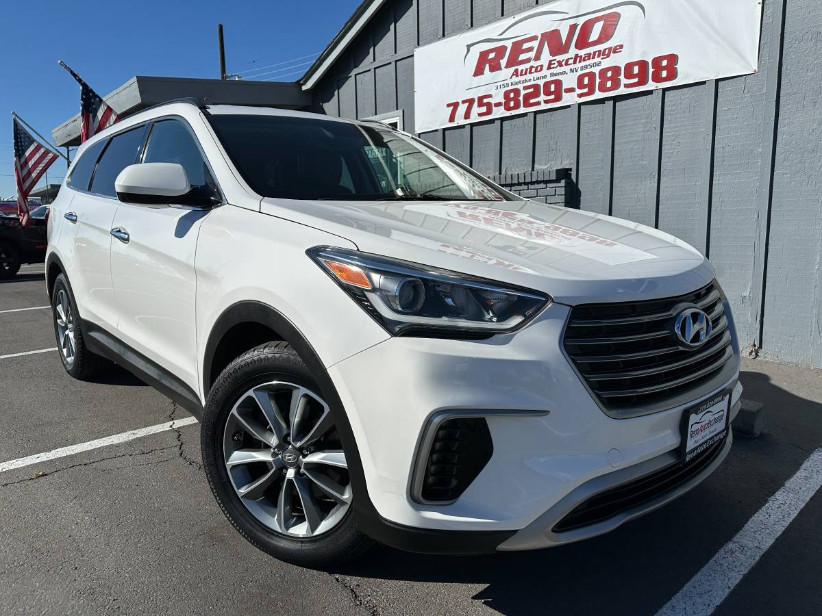 2017 Hyundai Santa Fe SE AWD, Apple Car Play & Android Auto