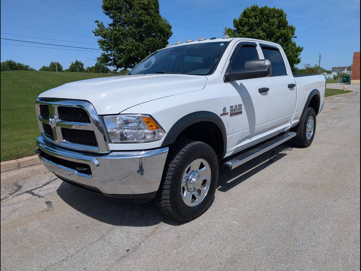 2018 RAM 2500 Tradesman 4x4 Crew Cab Short Bed 6.7L CUMMINS