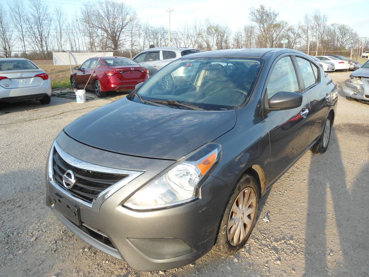2019 Nissan Versa