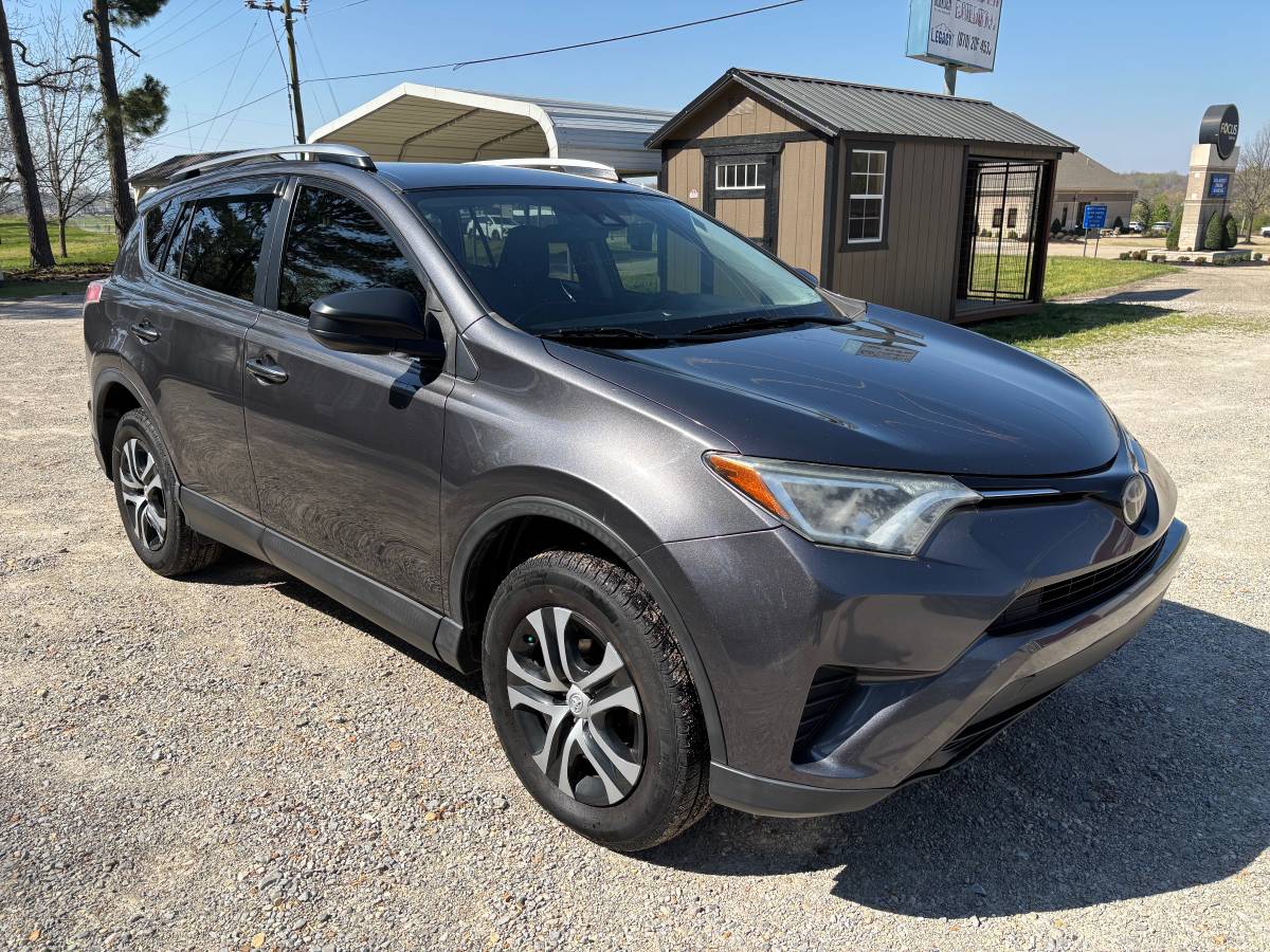 2017 Toyota RAV4 LE
