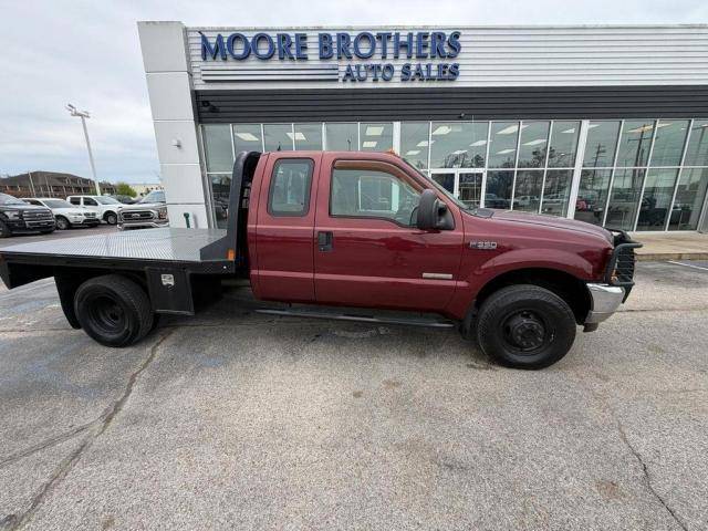2004 Ford Super pickup Red