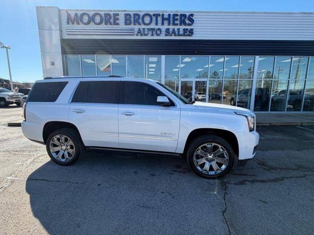 2017 GMC Yukon suv White Frost Tricoat