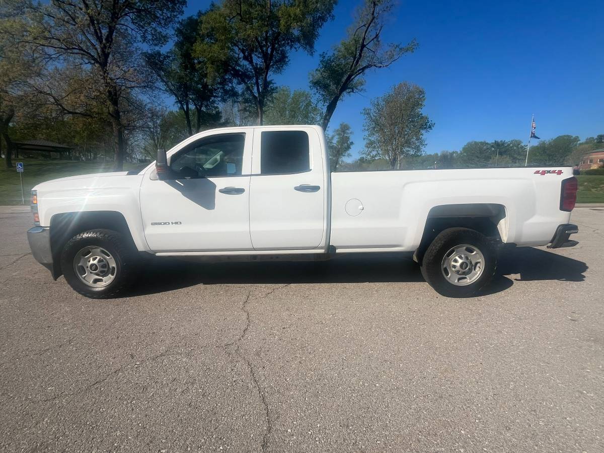 2019 CHEVROLET SILVERADO 2500 HD DOUBLE CAB 4X4 8 FT. BED