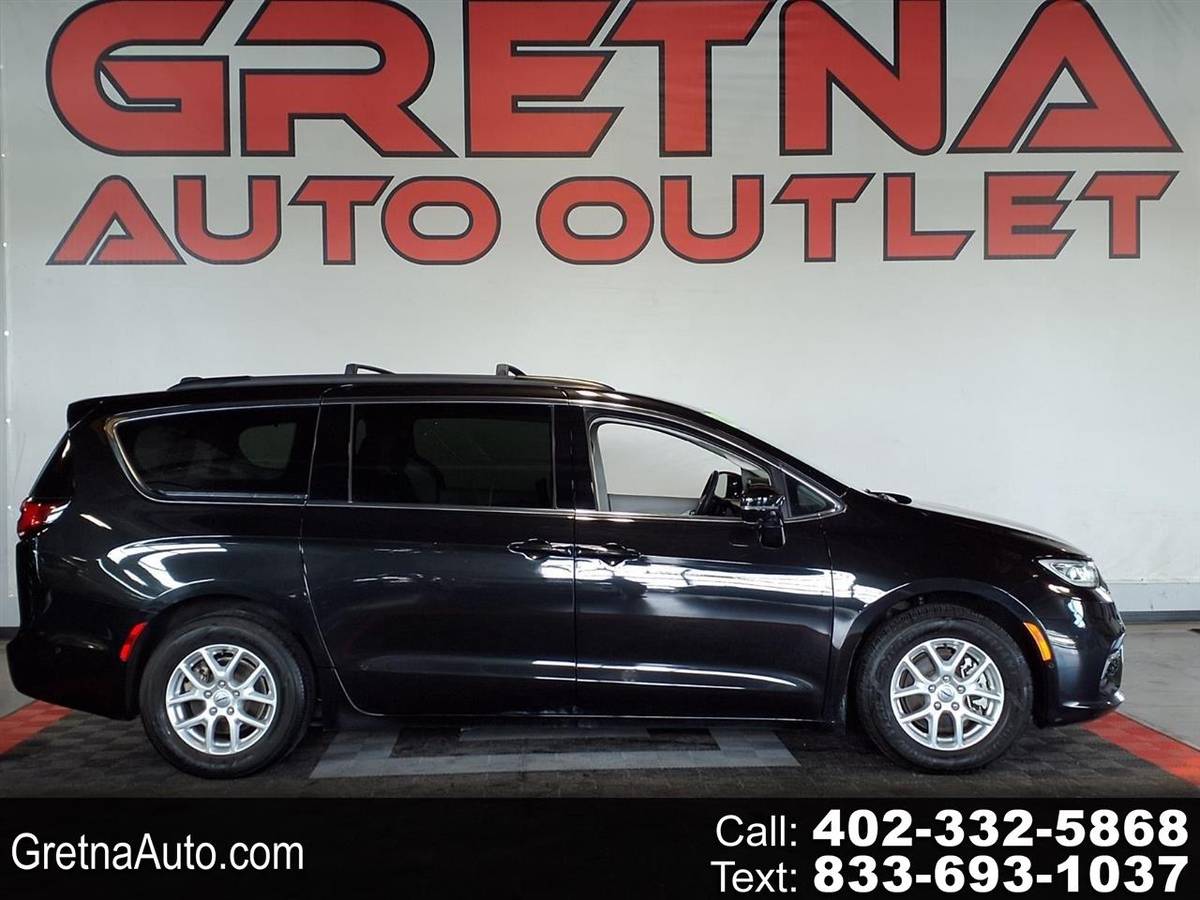 2022 Chrysler Pacifica Touring L FWD