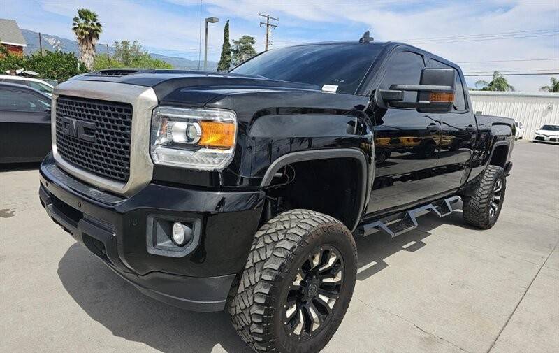 2017 GMC Sierra 2500 4x4 4WD Denali LIFTED DIESEL TRUCK CST LIFT 35 T