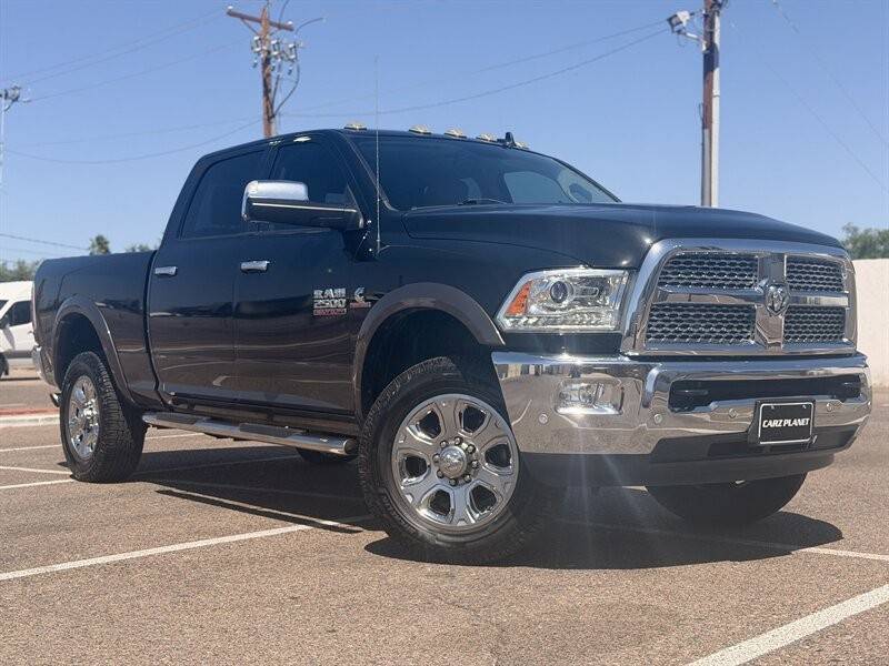 2018 RAM 2500 4x4 4WD Laramie DIESEL TRUCK CARFAX 1 OWNER DODGE RAM Truck