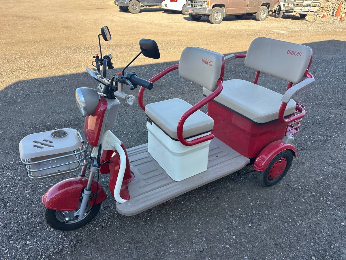 NEW Electric 3-Wheel Tricycle (Electric Rickshaw)