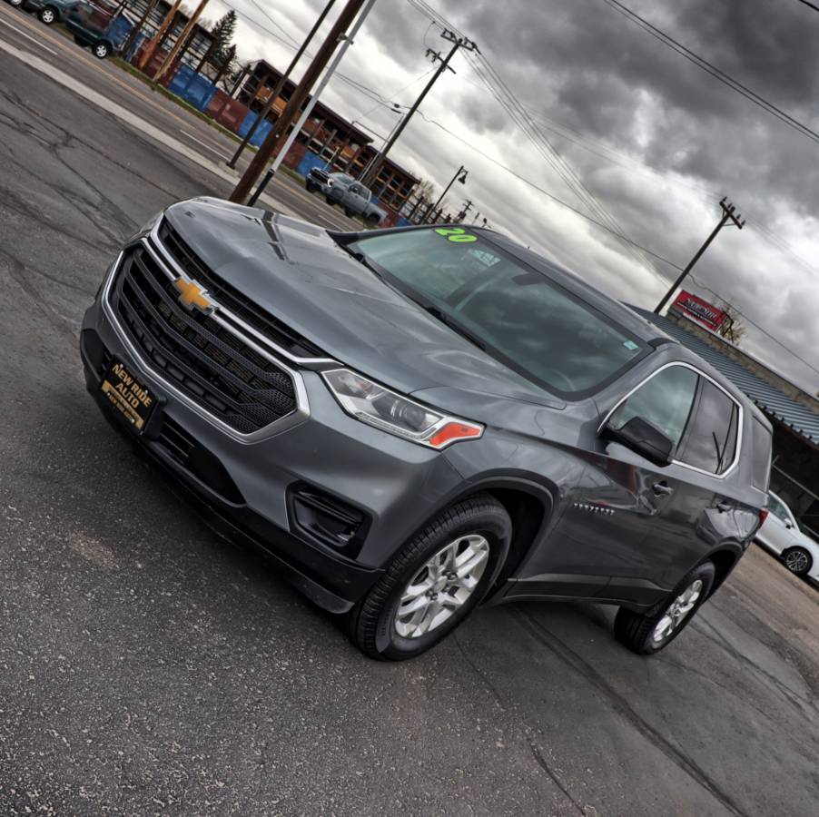 2020 Chevrolet Traverse LS – Spacious, Comfortable & Family Ready
