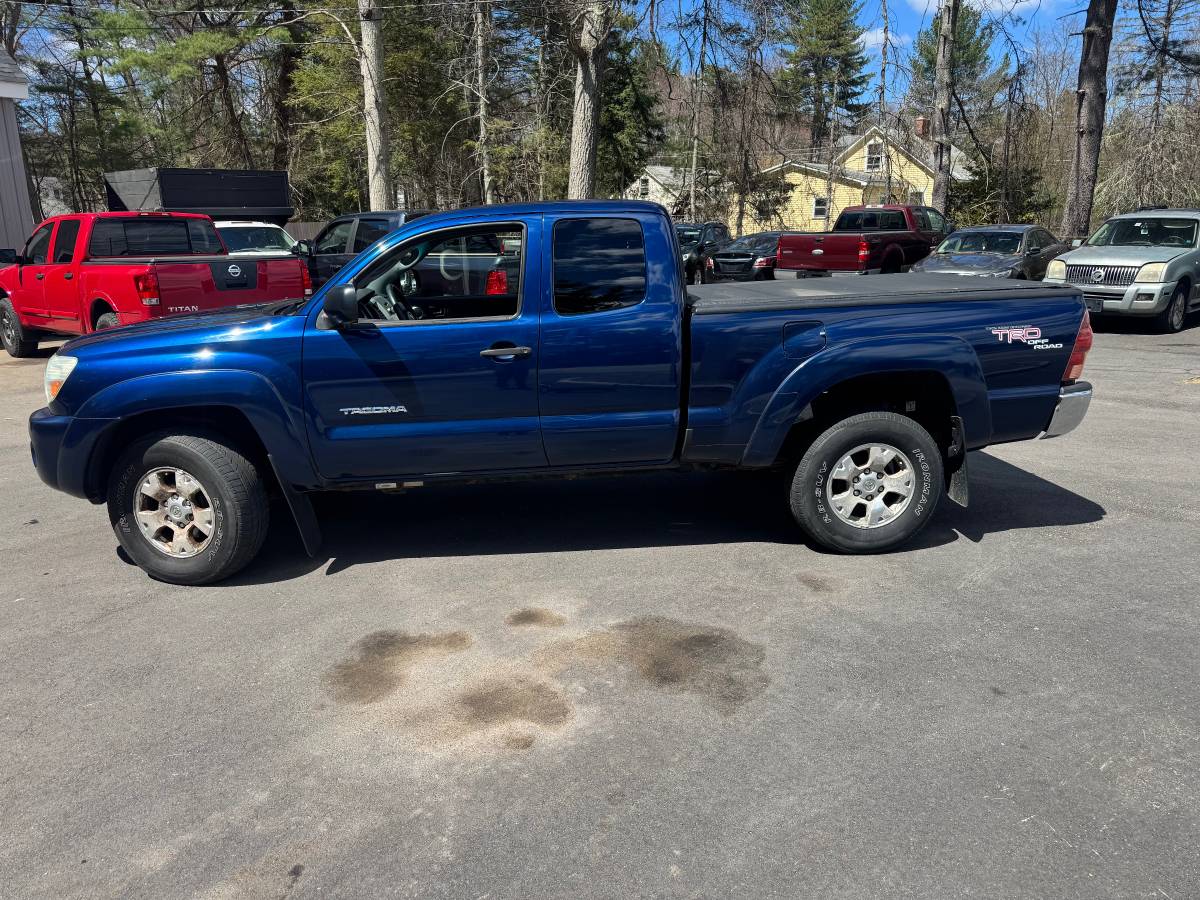 06 Tacoma 4x4 ONLY 138 K MILES 6 CYLINDER