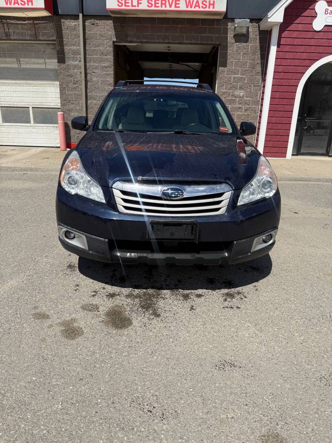 2012 Subaru Outback, Premium, 6-speed manual (New Inspection Sticker)