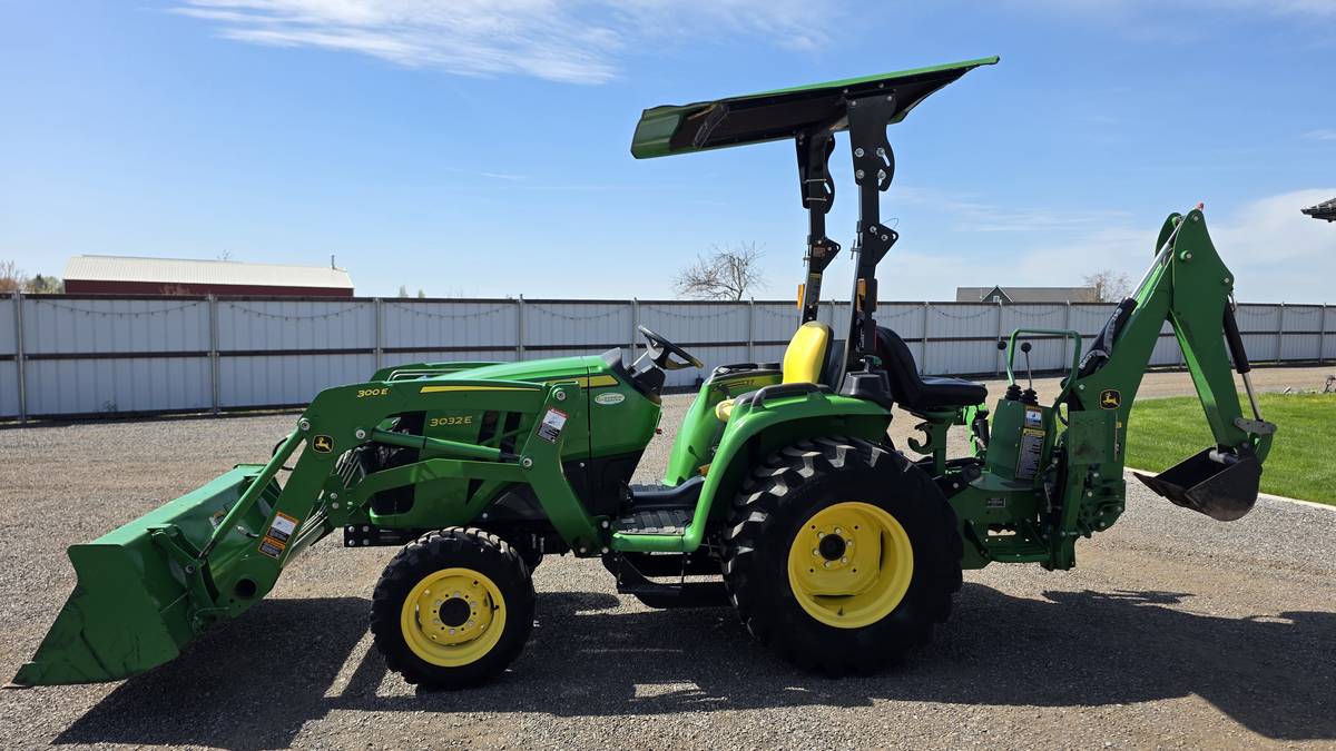 JOHN DEERE 3032E TRACTOR BACKHOE 32HP 4WD ONLY 279 HRS