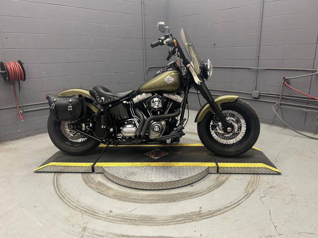 2016 Harley-Davidson Softail FLS - Slim V Twin 1689.5