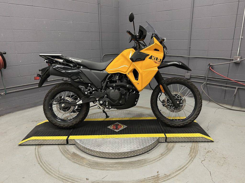 2023 Kawasaki KLR 650 Single-Cylinder 652
