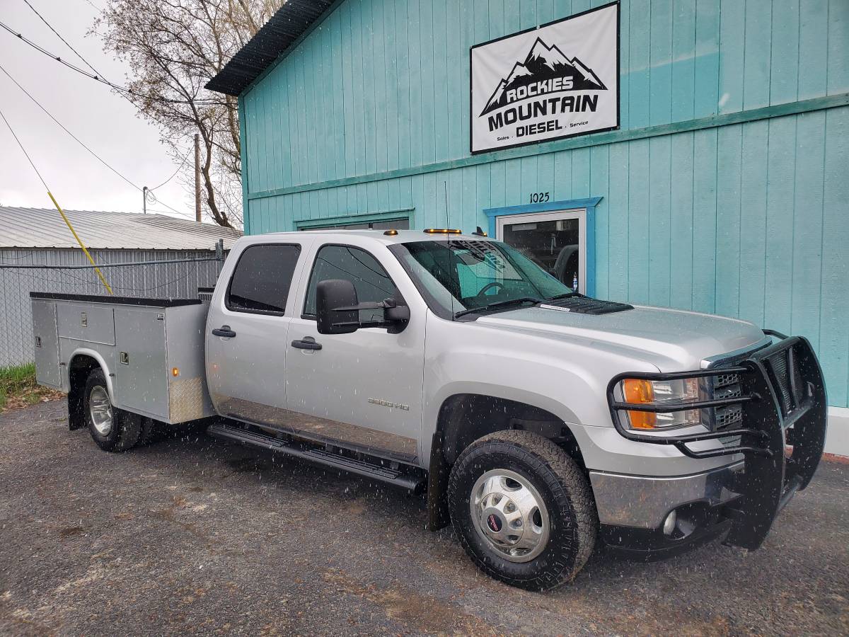 2012 GMC 3500HD Duramax 4x4 145k