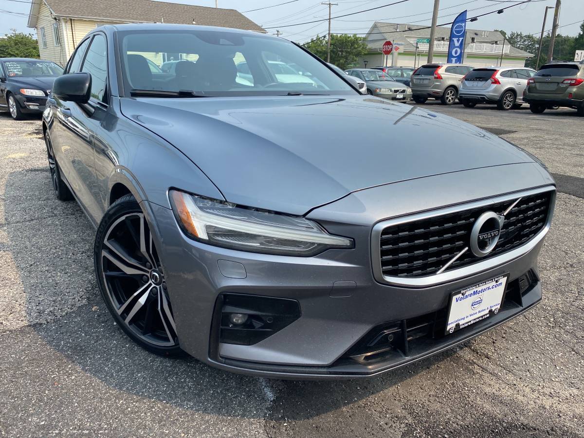 2019 Volvo S60 T6 AWD R Design