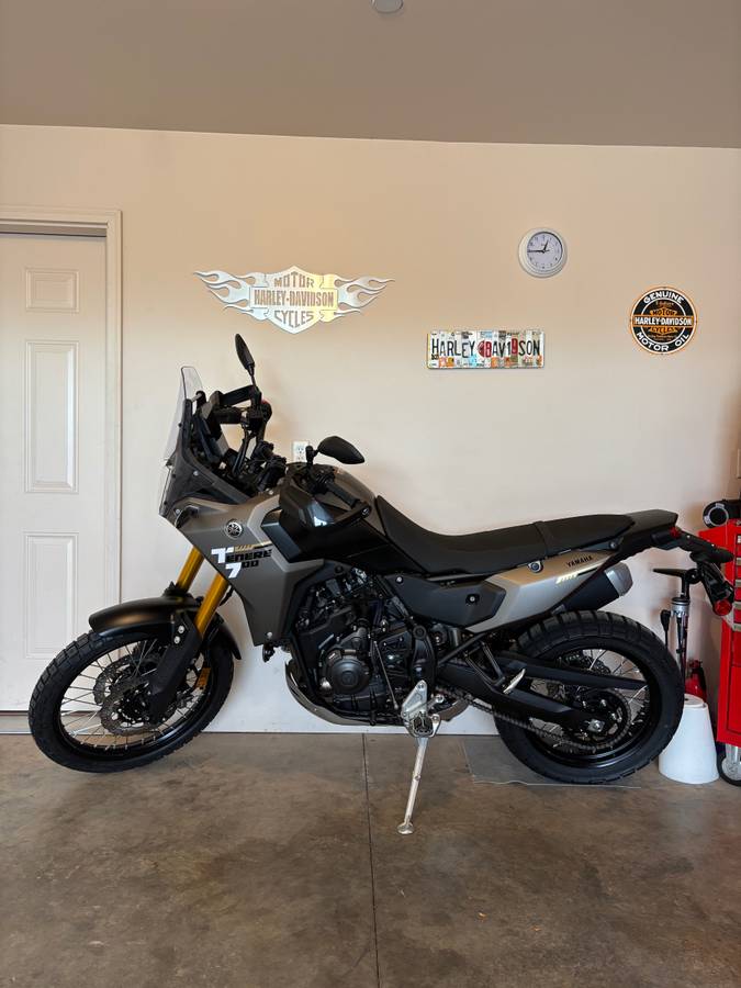 2025 Yamaha Tenere 700 ( 4 miles ) NEW