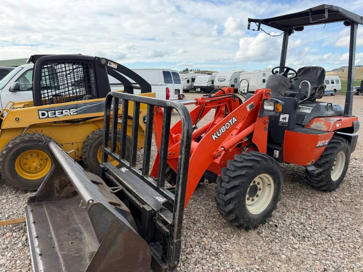 2008 Kubota R420S Articulated Loader