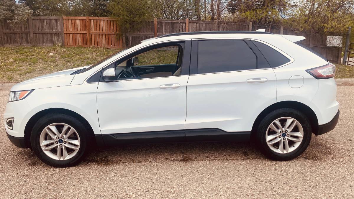 2016 Ford Edge SEL-White,Heated leather,nice White,205k,Very nice