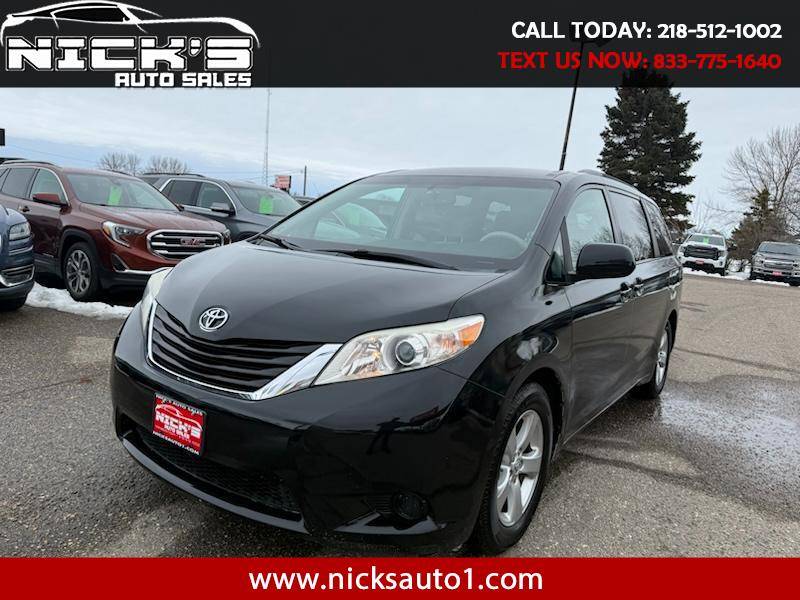2013 Toyota Sienna LE FWD 8-Passenger V6