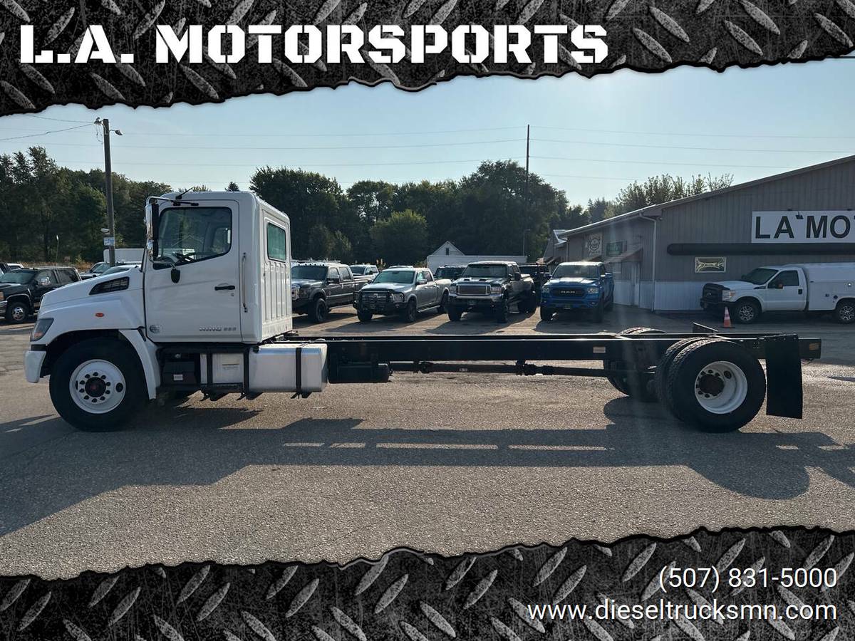 2020 HINO 338 AUTOMATIC 33K GVWR CAB CHASSIS ONE OWNER EXCELLENT COND