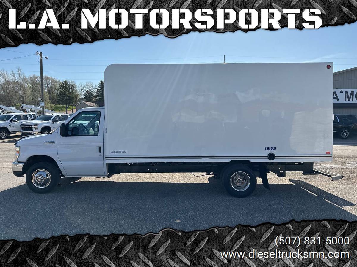 2017 FORD E-350 REGULAR CAB COMMERCIAL/CUTAWAY BOX TRUCK 6.8L V10 RWD