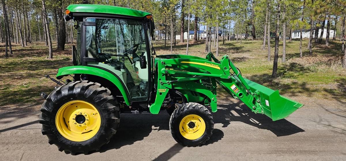EXTREMELY RARE!! PRE EMISSION JOHN DEERE 4720 LOADED!!! ONLY 170 HOURS
