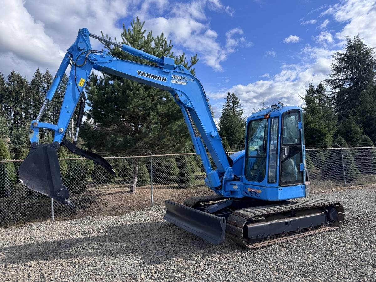 Yanmar VIO70 Excavator - 16K lb Enclosed Cab HEAT - Hydraulic Thumb