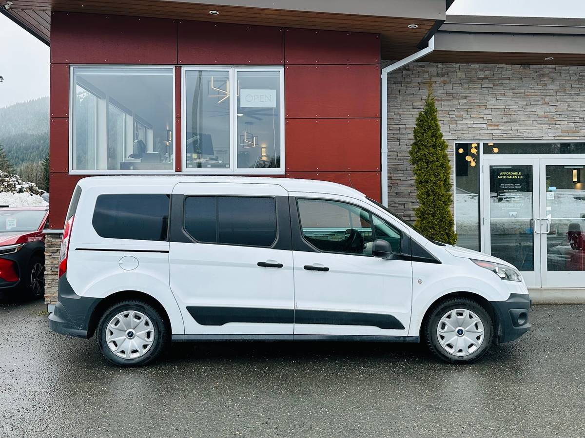 2016 Ford Transit Connect 7 passenger with 18K original miles