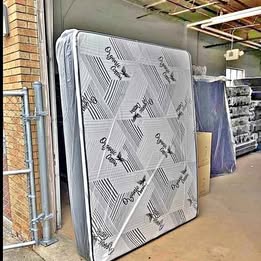 Brand new Twin size mattress and box spring with free home delivery 🚚
