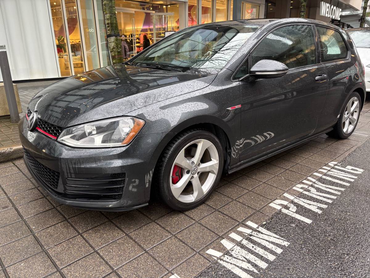 2016 VOLKSWAGEN GTI