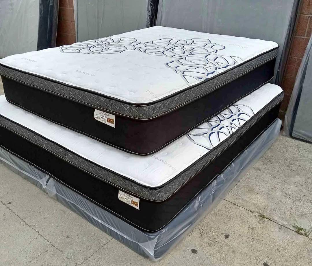 Never used mattress and boxspring Full size available ( somier y colchón full )