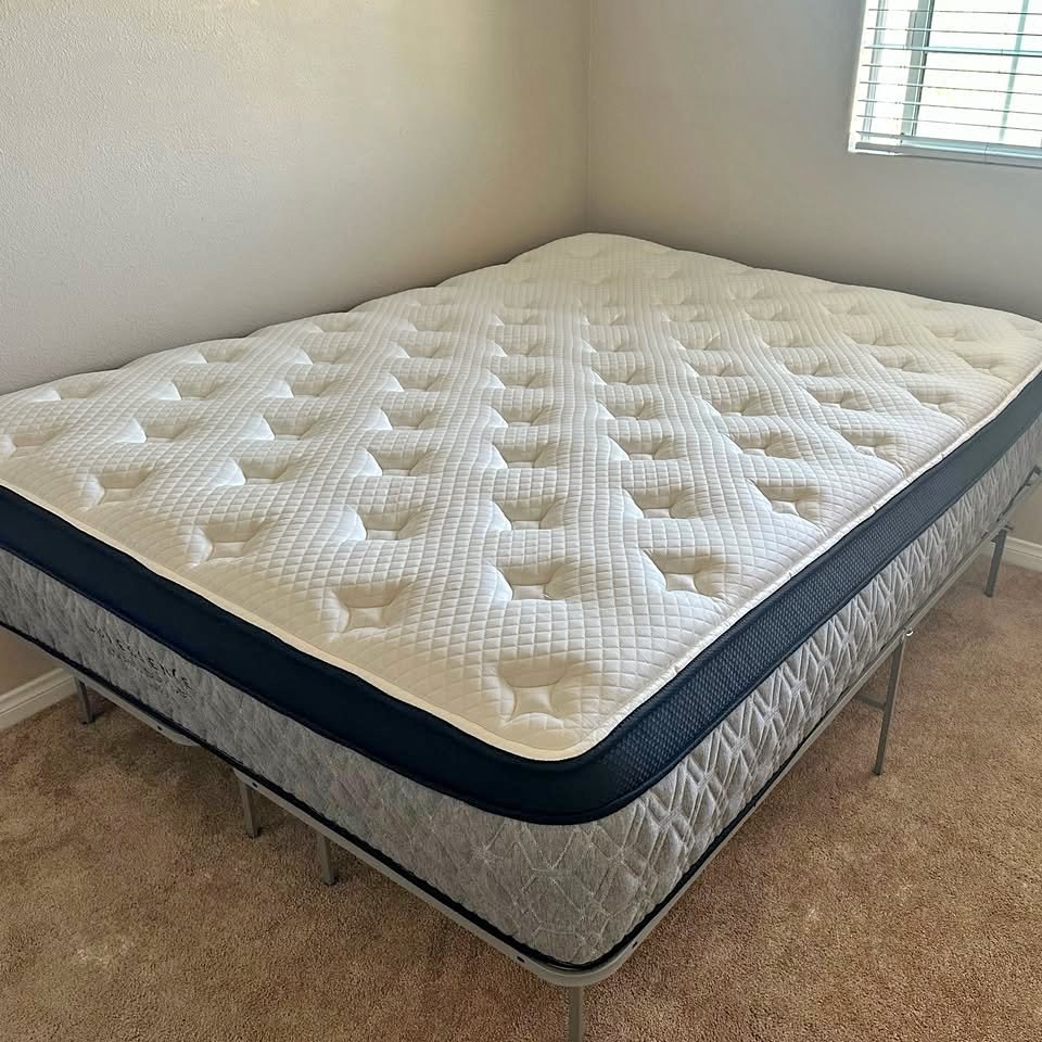 Brand new king and Cal king size mattress & box spring with free home delivery 🚚