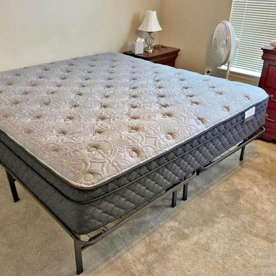 Brand new Twin size mattress and box spring with free home delivery 🚚