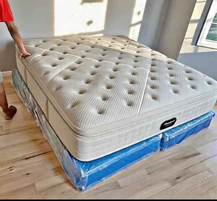 Brand new Queen size mattress and box spring with free home delivery 🚚