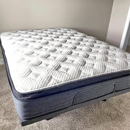 Moving Out Sale ||| Queen Mattress with Box Spring For Sale with Free Delivery