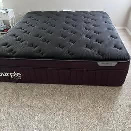 Moving Out Sale ||| Queen Mattress with Box Spring For Sale with Free Delivery